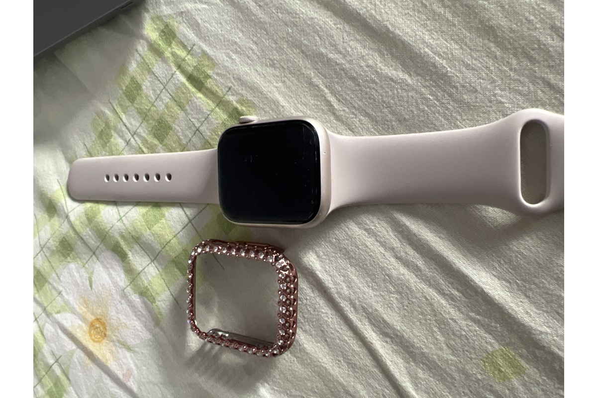 Vând și cumpăr | Apple Watch 7 , 45 mm